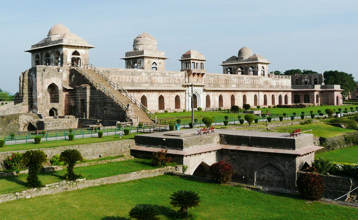 Bhopal To Mandu, Bhopal to outstation taxi service